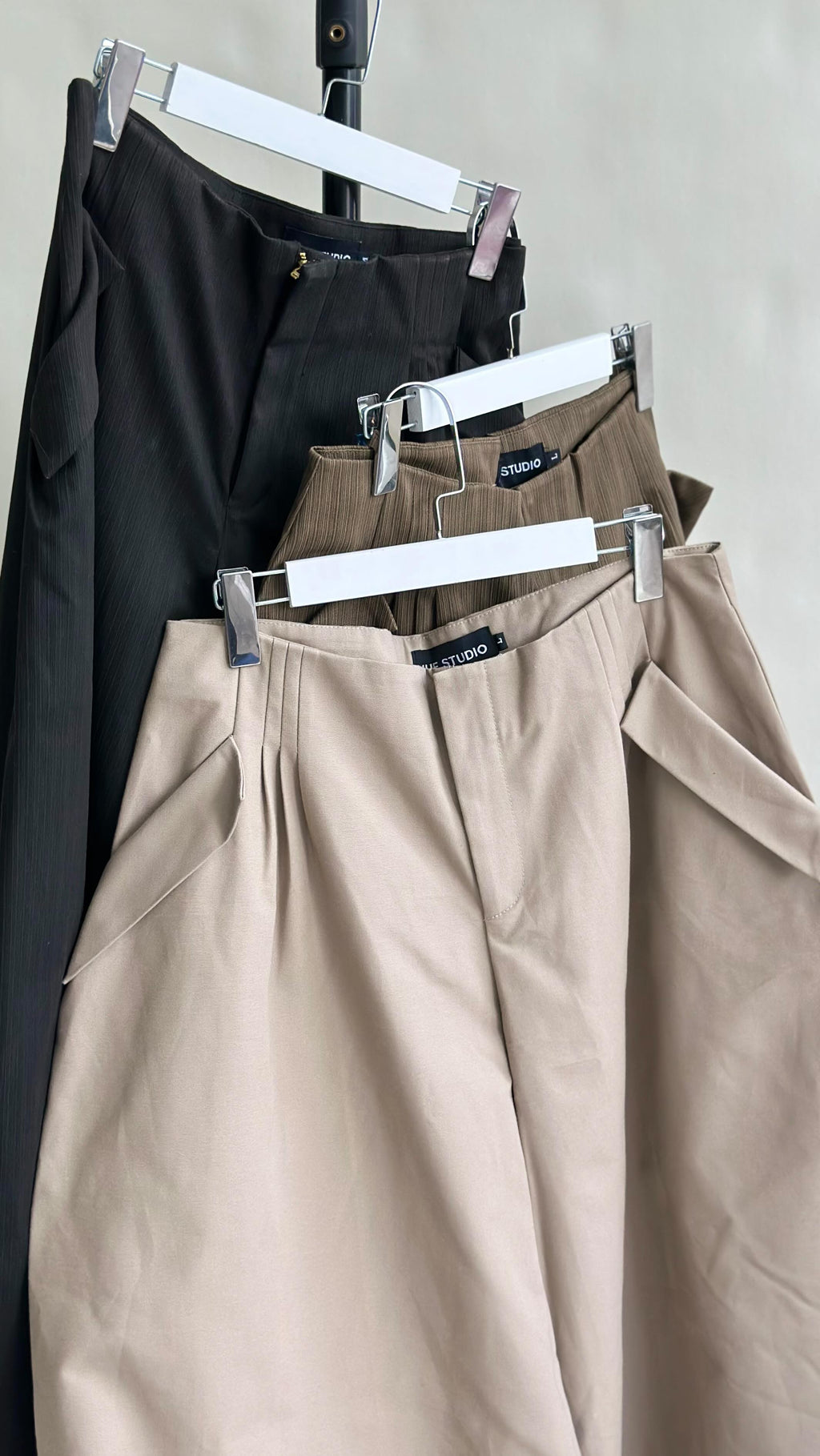 [IUE STUDIO] BAGGY PANTS