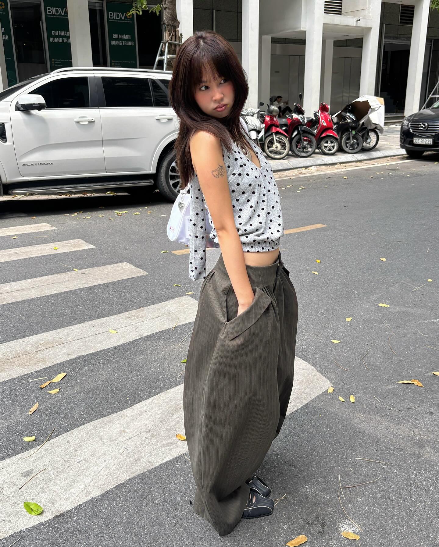 [IUE STUDIO] BAGGY PANTS