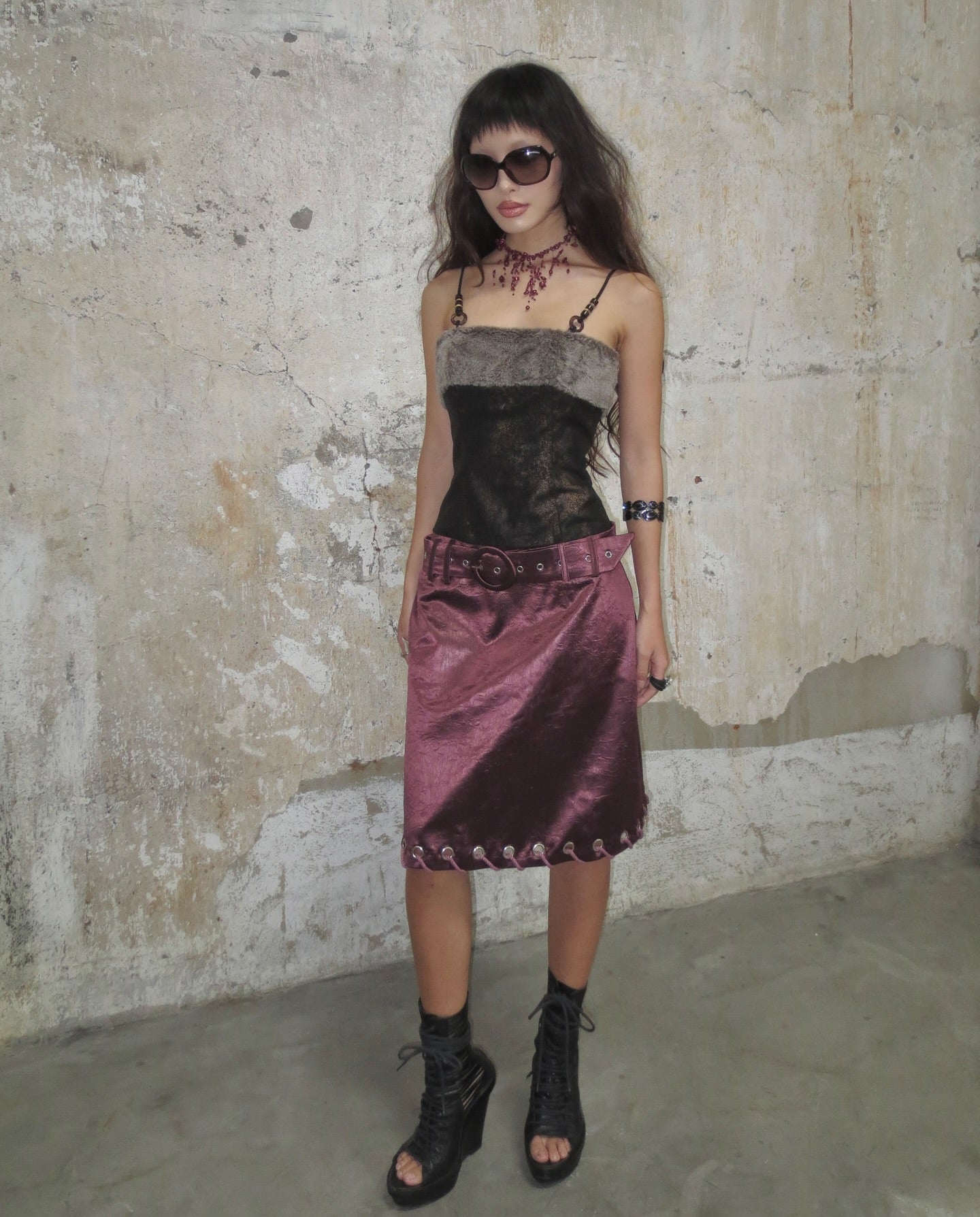 [into.eight] CINDER TOP