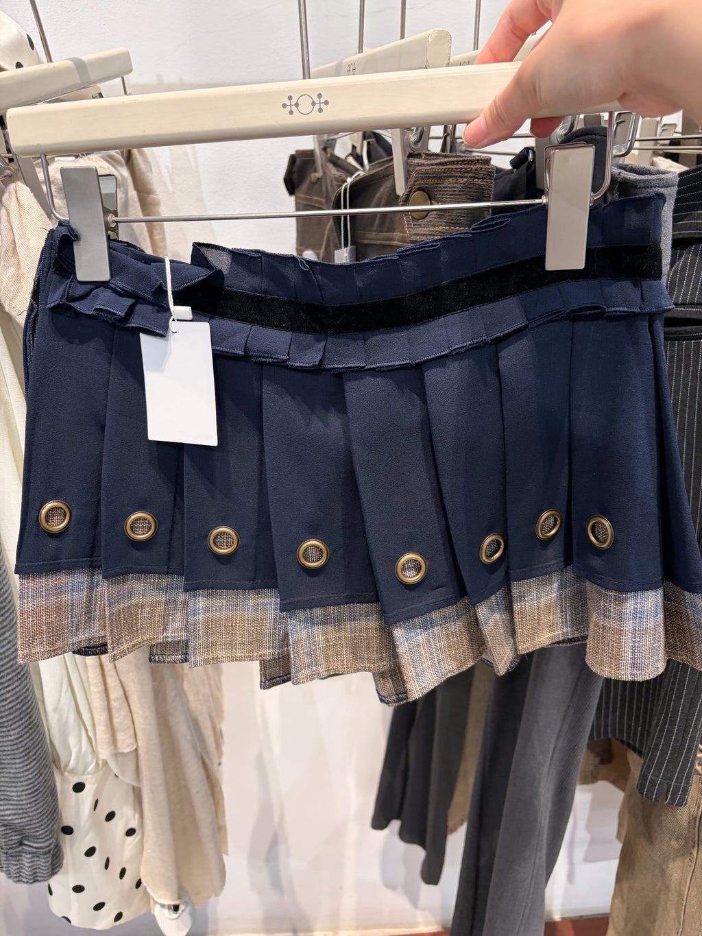 [Mamavirus] REBEL PLEATS SKIRT