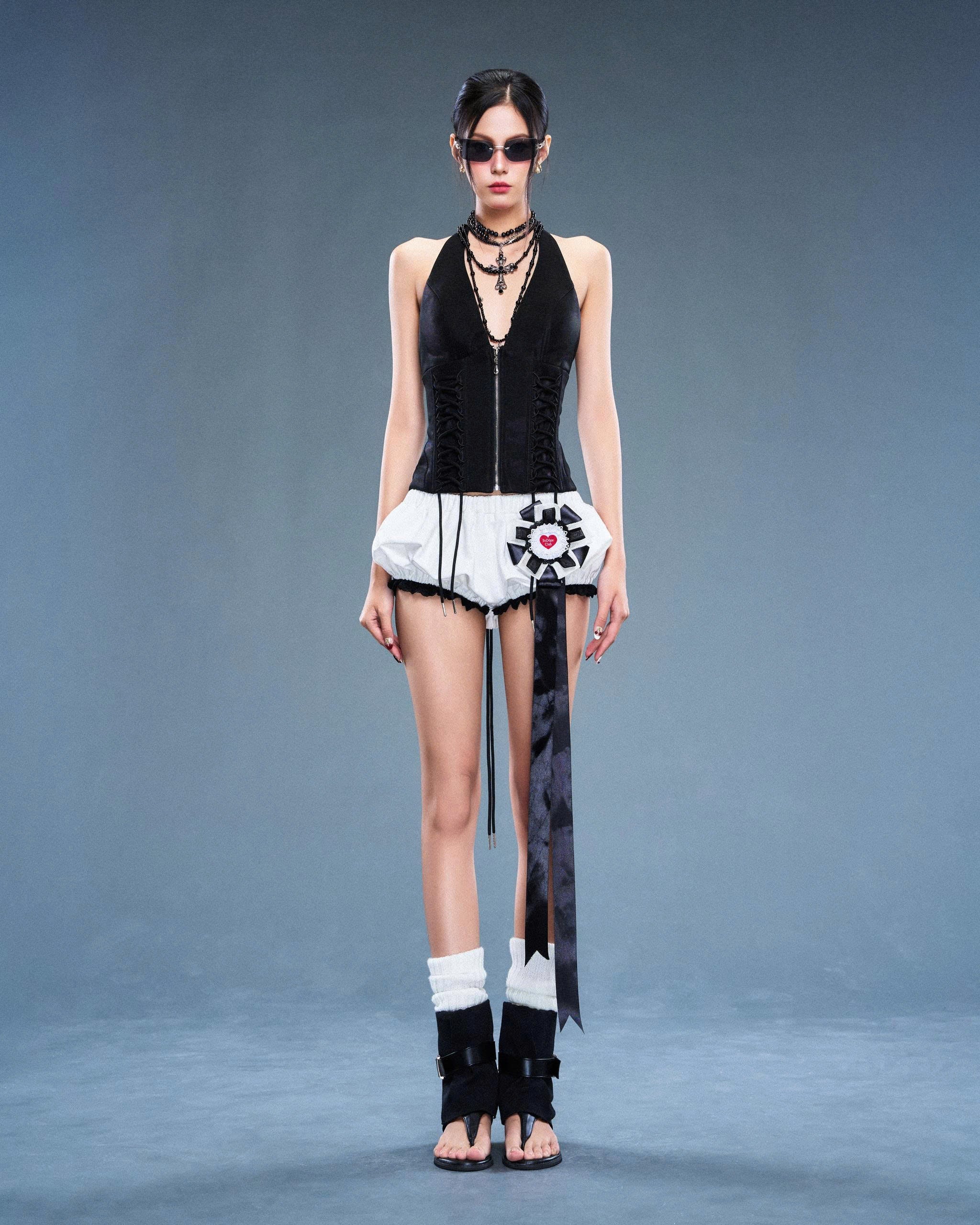 [So Dópe Club] BLACK LACED CRUSH SHORTS